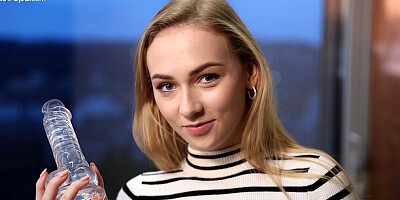 Radiant Jenny's solo smut