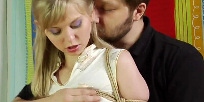 Amateur chick tries BDSM sex with her kinky boyfriend