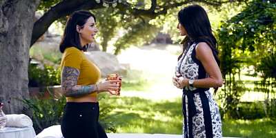 Outdoor action with two equally kinky brunette babes