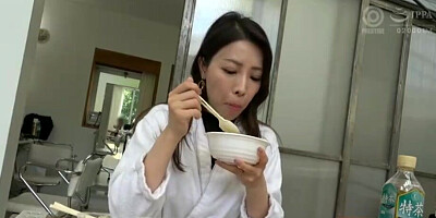 Have You Seen Such a Mom Beautiful Mom