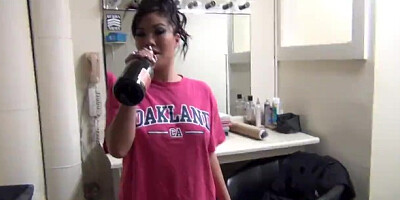 London's high heels clip