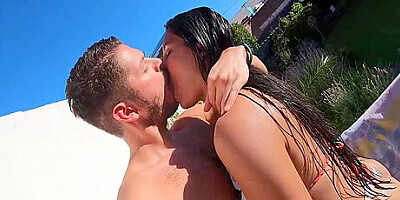 Lalilove Regresa Con Un Relajante Sexo Anal En La Piscina 19 Min