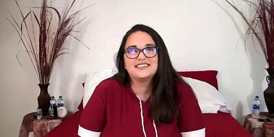 Attractive princess's thot scene