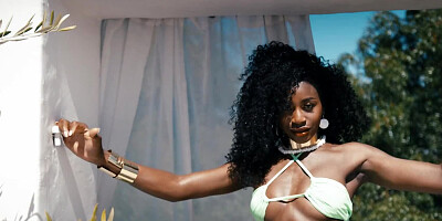 Amazing black girl Nicole Kitt masturbates outdoors