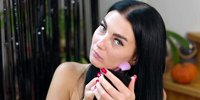 Tender Simon Kitty with big natural tits gets solo orgasm