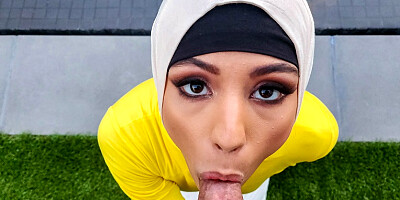 Stepbrother teaches stepsister how to suck