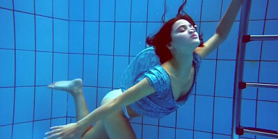 Natural boobs porn with randy Marusia from Underwater Show