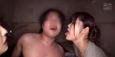 09177,A woman who is fucked and writhes in agony