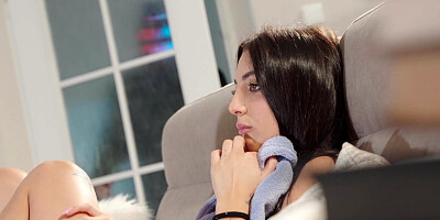 Teen Victoria Nyx gets a hard fuck with creampie from her bf