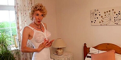 Mature English Caroline