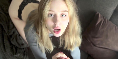 Sweetiekittye - I Watched Netflix With A Hot Blonde & C
