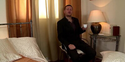 Curvy nympho Shione Cooper shakes her big natural tits during Hardcore ride