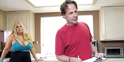 Curvy Milf Karen Fisher Fucks Builder ERIC JOHN For Discount