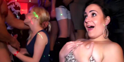European Amateur Cocksucking On Dance Floor