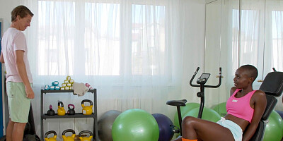 Sex in the gym for horny ebony Zaawaadi