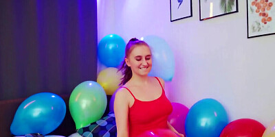Balloon popping teaser shows her big naturals as well