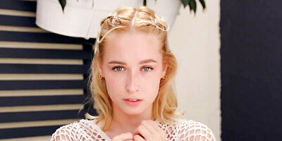 Temperament Kelly Collins's blonde dirt