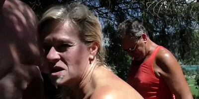 Queen's pierced action