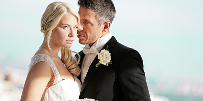 Dazzling blonde warms up and fucks like a goddess