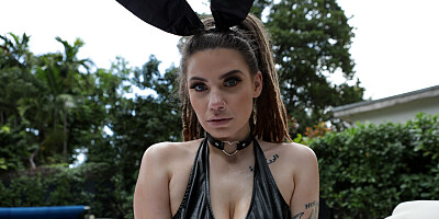 Indica Flower offers addictive POV before taking facial