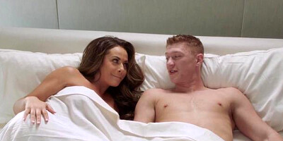 Tushy.com - Kiki Klout enjoys handjob