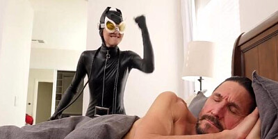 Cum4K: Burglar Andi Rose really enjoys hardcore sex