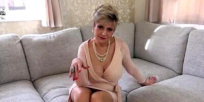 LadySonia.com - Wearing tights wanking JOI