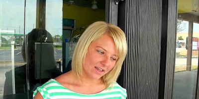 StreetBlowjobs - Lizzie Bell pussy eating