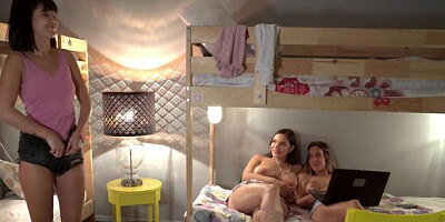 Fake Hostel - European brunette Lady Dee pussy fuck in the bed