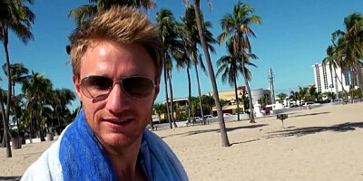 MILFHunter: Athletic Rose Monroe blowjob cum wearing bikini