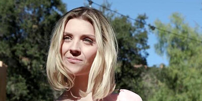 FamilyXXX.com - Bends over in the garden with teen