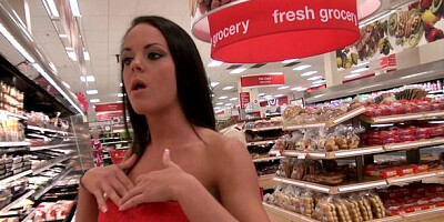 She's a Freak: Super tasty Rahyndee James pussy fuck