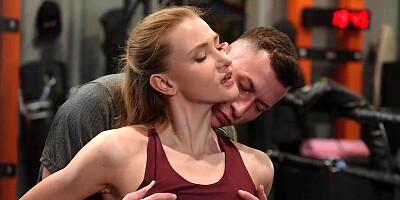 Ivi Rein testing out her asshole with Charlie Dean