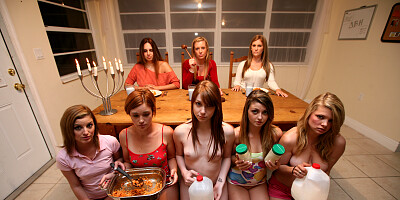 Girls are going to eat ass and lick pussy for fun