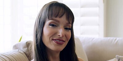 UP CLOSE - Busty MILF Lexi Luna Loves Getting Fucked By Will Pounder's Big Dick!