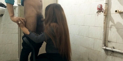 Office staff sexy lady fucking with her boss in bathroom