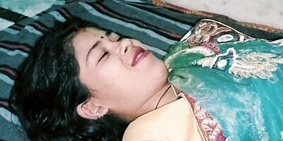 My Stepsister Says She's Better at Sex Than My Tantaly Doll