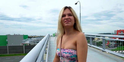 Public agent finds a blonde babe and offers her money