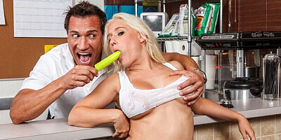 Thrilled Sammie's big tits smut