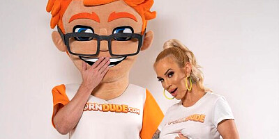 Porn Dude Casting - silicone tits smut