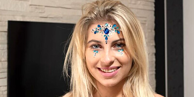 Shaved sex with bonny Lilly Bella and Silvia Soprano from Benefit Monkey