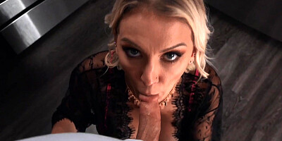 Kitchen hardcore leads Kenzie Taylor to strong facial