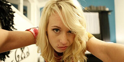 Brandi's side fuck action