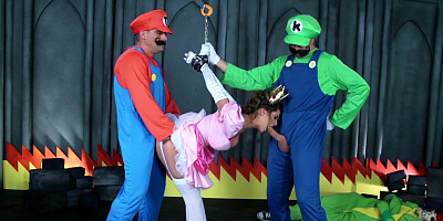 Cosplay threesome with hot bitch Brooklyn Chase