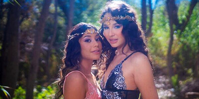 Blowjob video with shaggy Liz Jordan and Xxlayna Marie from Wicked Pictures