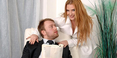 Marvelous Bella Hunter's big tits movie