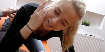 Hunt4k featuring Nikky Dream's cash action