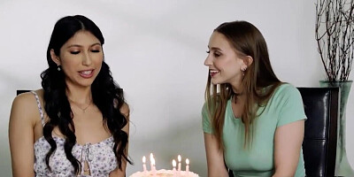 Stepsister seduction with lots of hardcore pussy licking