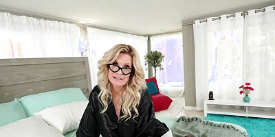 Milf Trixie Dicksin Fucking Toyboy