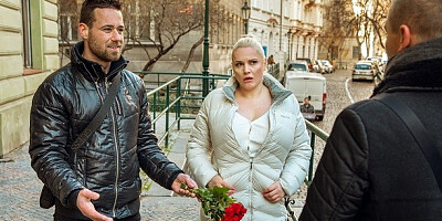 Watch cute tomato's action